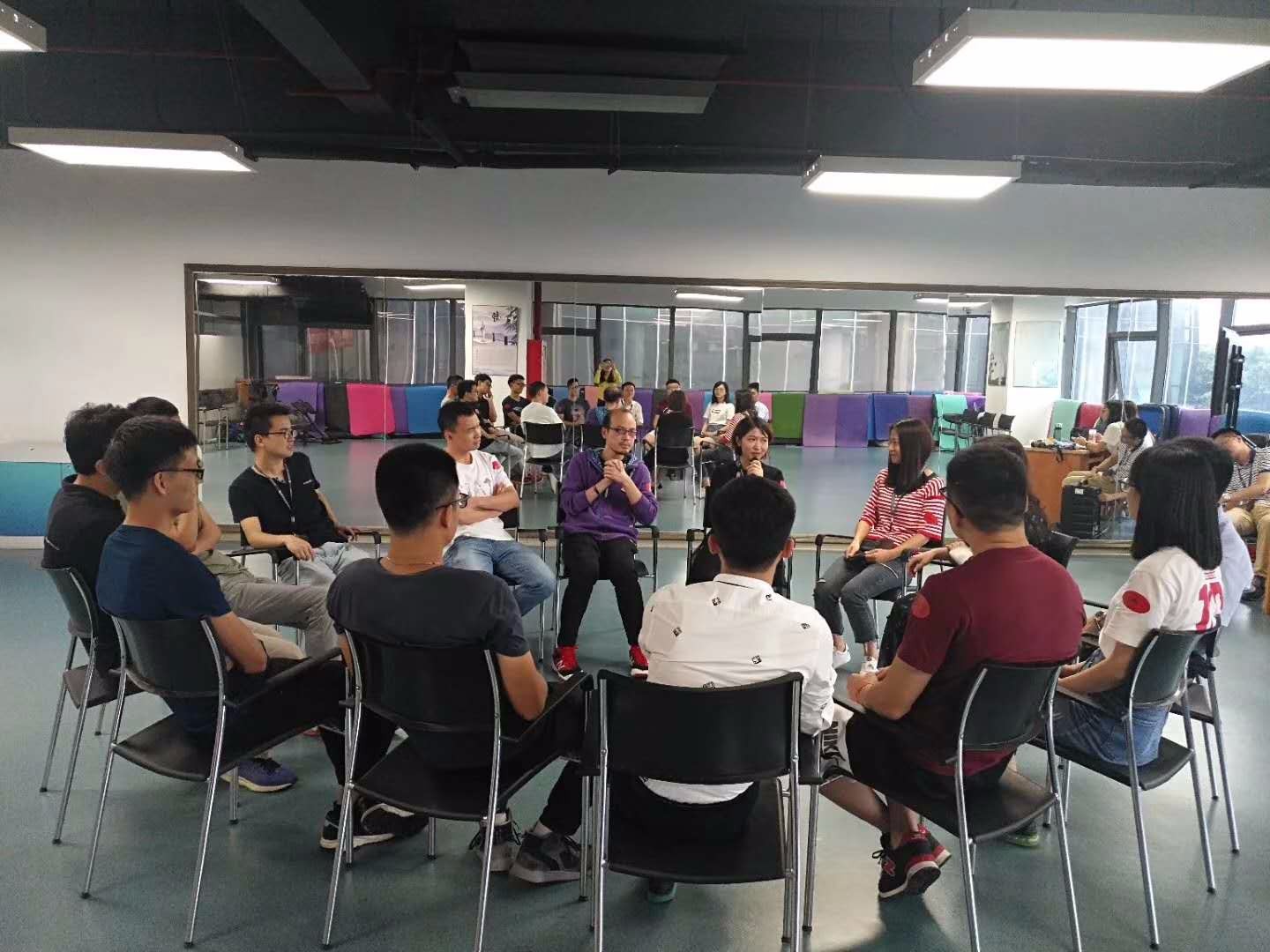 情绪觉察与自我觉知工作坊