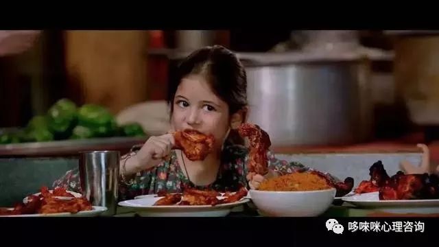 在他人的故事中体验自己 电影心理分析｜《小萝莉的猴神大叔》